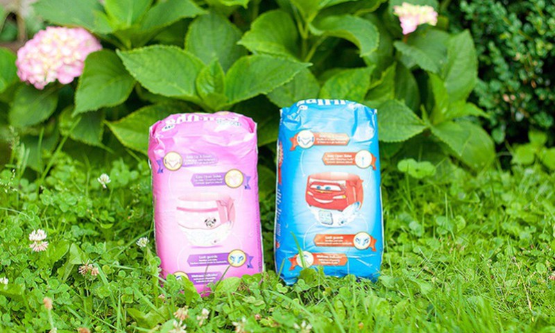 Vasaras podiņmācības skola ir atvērta! Dāvinām otro un trešo Huggies®Pull-Ups® iepakojumu!