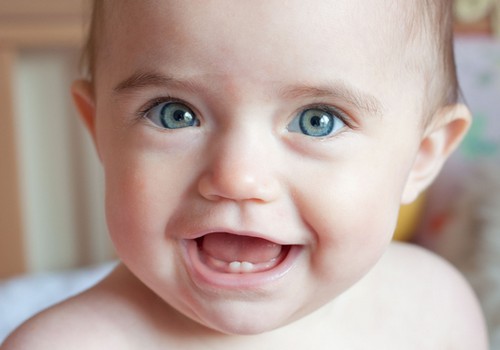 Bērnu zobu veselība ir atkarīga no zobu birstes