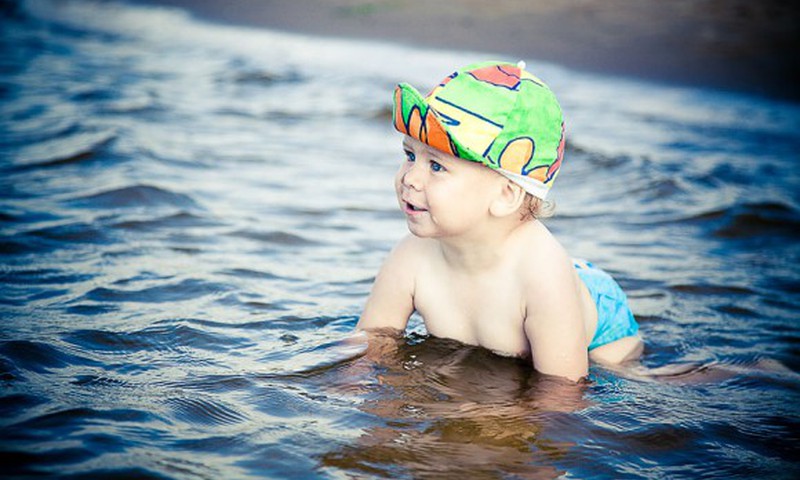 Pediatre: Vasarā cepures lietošana ir obligāta