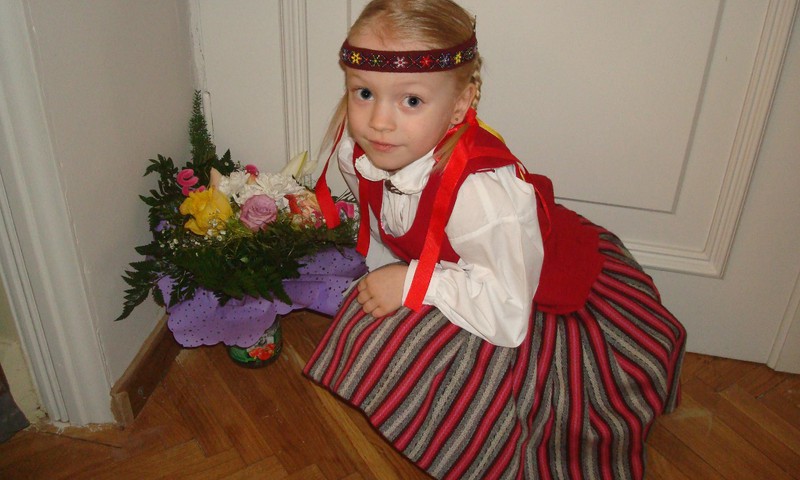 Ar priekiem - dalamies .... 