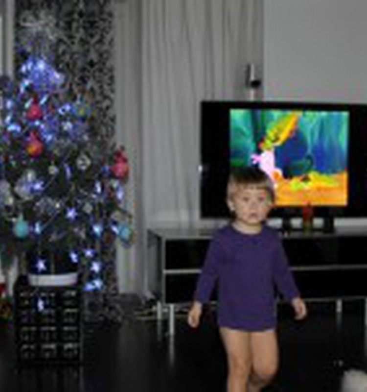 Sarīkojam eglīšu FOTOparādi Māmiņu Klubā!