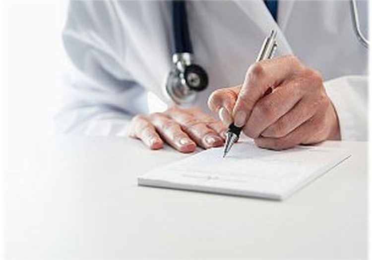 Autisma pētniekam apturēta ārsta licences darbība