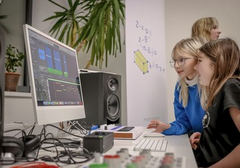 Piesakies mūzikas digitālo tehnoloģiju nometnei bērniem