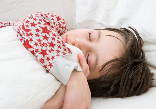 Kāpēc bērnam svarīgi gulēt diendusu?