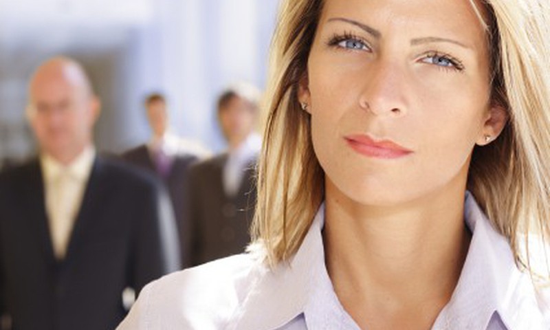 Uzmanību! Sievietes karjeras skola!