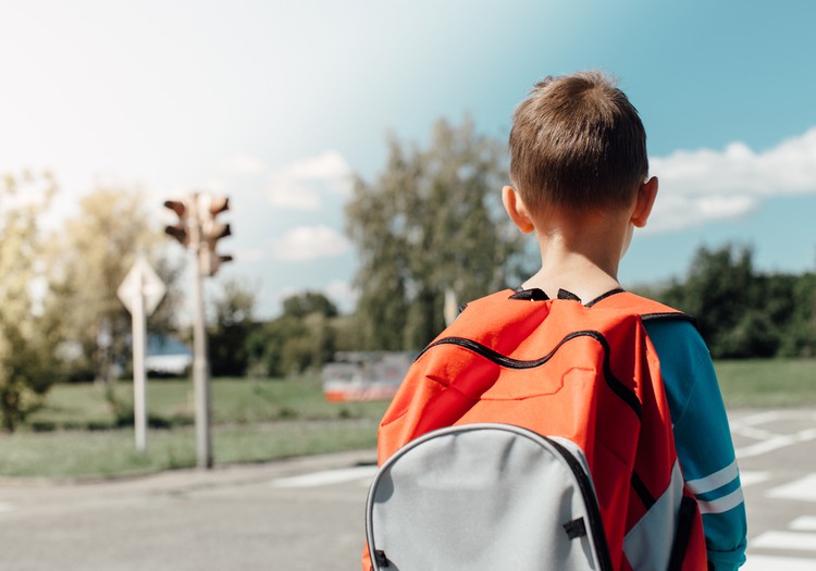 Skolēnus varētu ietekmēt miega un kustību trūkums, lielākais drauds – saslimt ar Covid-19