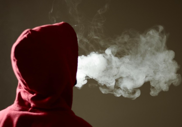 Sociālā iniciatīva cīnās pret vienreizlietojamo elektronisko cigarešu izplatību skolās