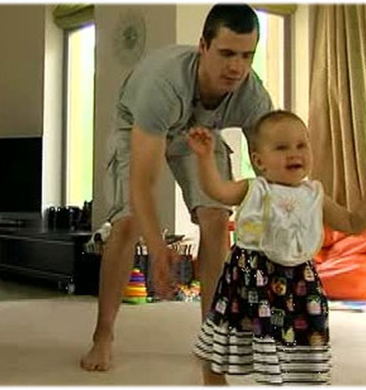 VIDEO: Huggies brokastis kopā ar Rēdlihu ģimeni!