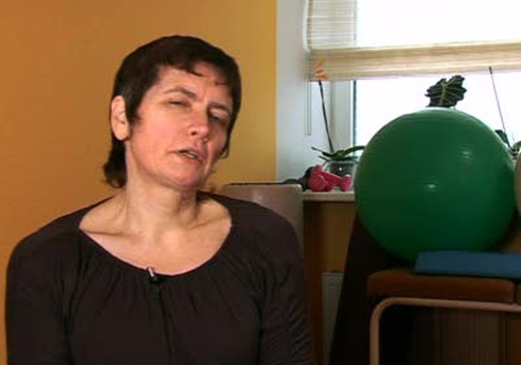 VIDEO: plakanā pēda mazulim