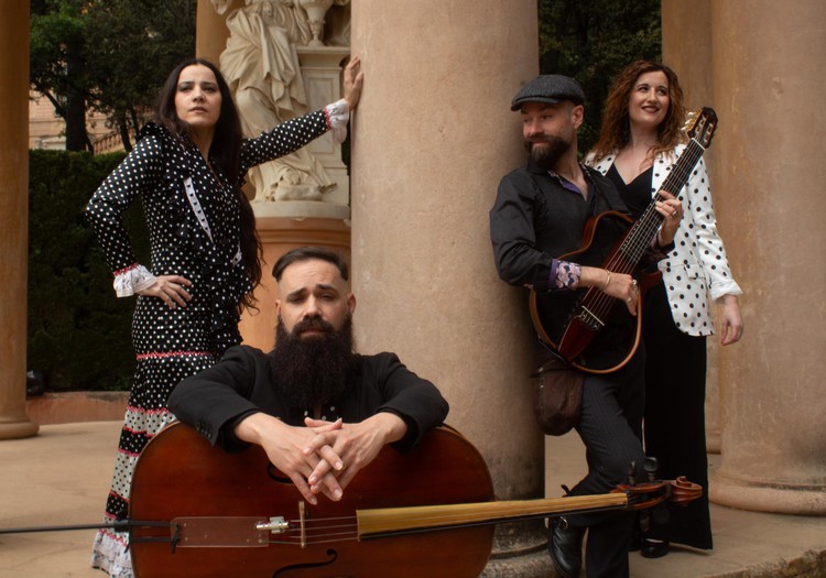 Ziemassvētku festivāls Dzintaru koncertzālē - mūzika, gaisma un siltums