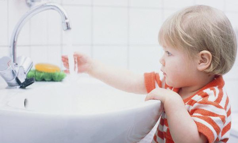 Kā bērnudārzniekiem interesantā veidā iemācīt mazgāt rokas? Piedalies konkursā!