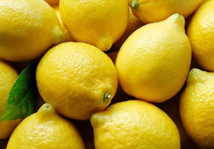 18 iemesli, kādēļ mājās allaž jābūt citronam