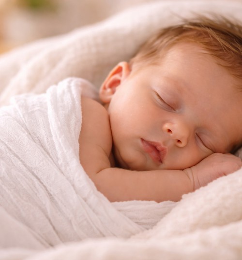 2025. gada populārākie jaundzimušo meiteņu un zēnu vārdi