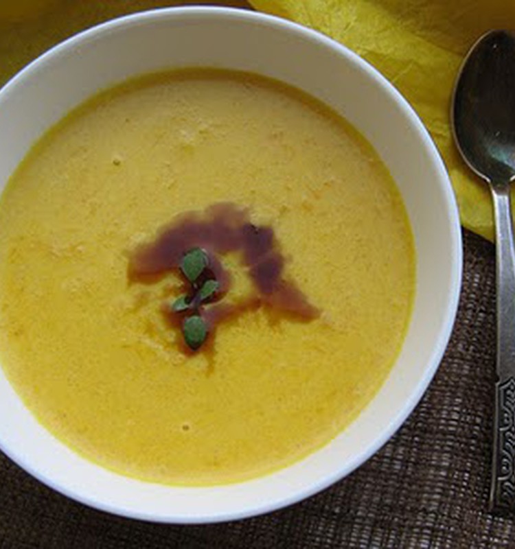 Gatavosim mannas zupu ar burkāniem un tītara gaļu