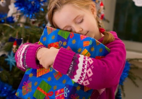 Gatavojies Ziemassvētkiem: ko tu šogad dāvināsi bērnam?