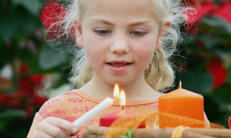Ziemassvētku zīlēšana ar sveču vasku