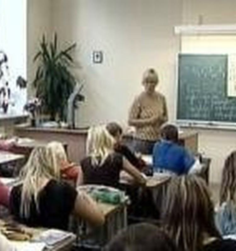 Mācību saturu Latvijas skolās vienkāršos