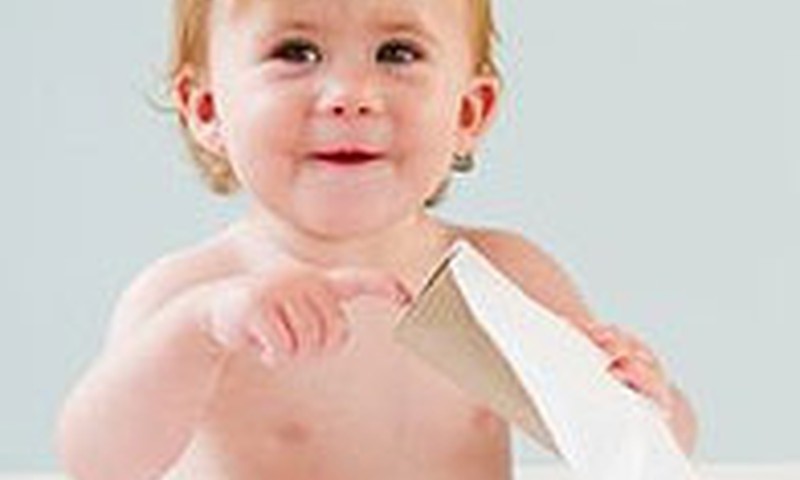 Asins stīdziņas bērna fēcēs