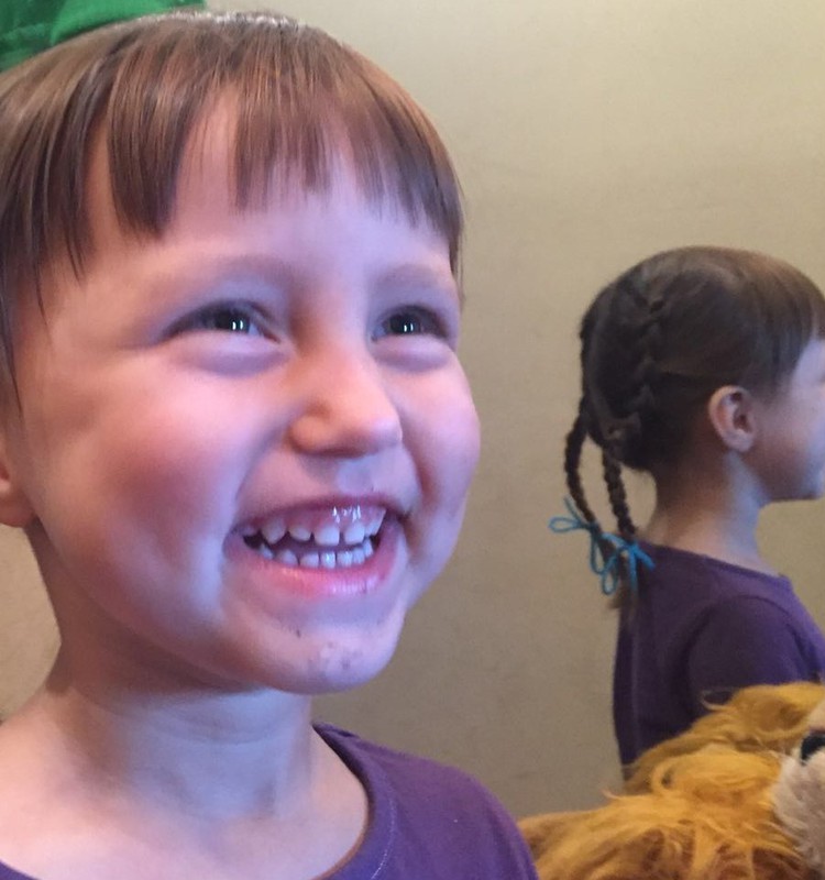 Bērnudārznieces matu sakārtojums