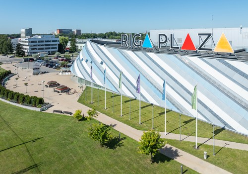 "Rīga Plaza" pilnveido autostāvvietas izmantošanas kārtību