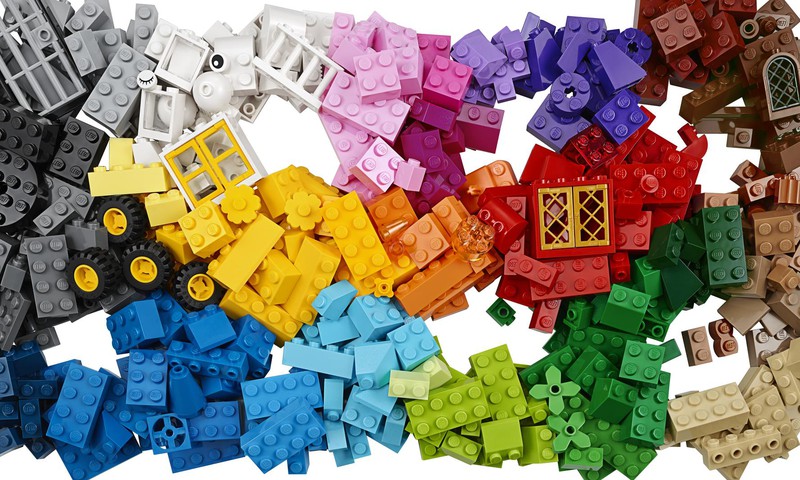 LEGO atklāj kampaņu Rebuild The World, aicinot bērnus pārbūvēt pasauli!
