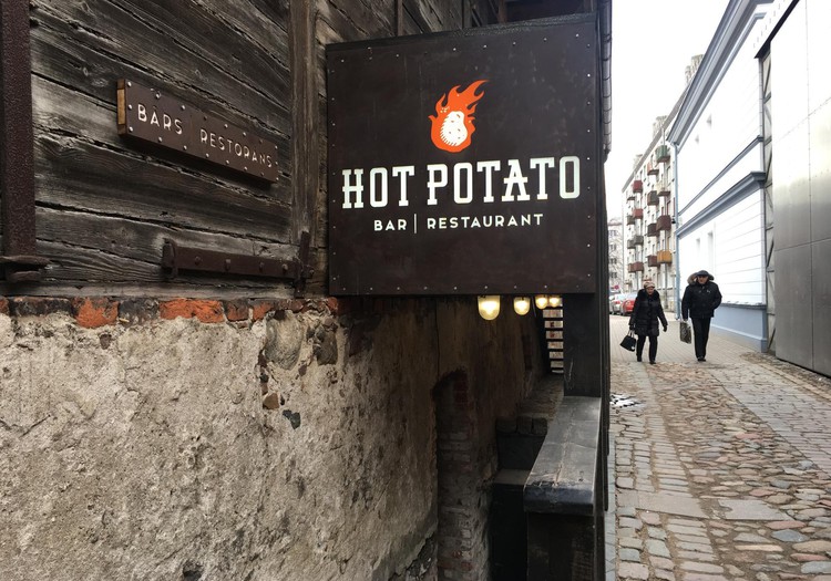 Kur paēst Liepājā? Hot Potato!