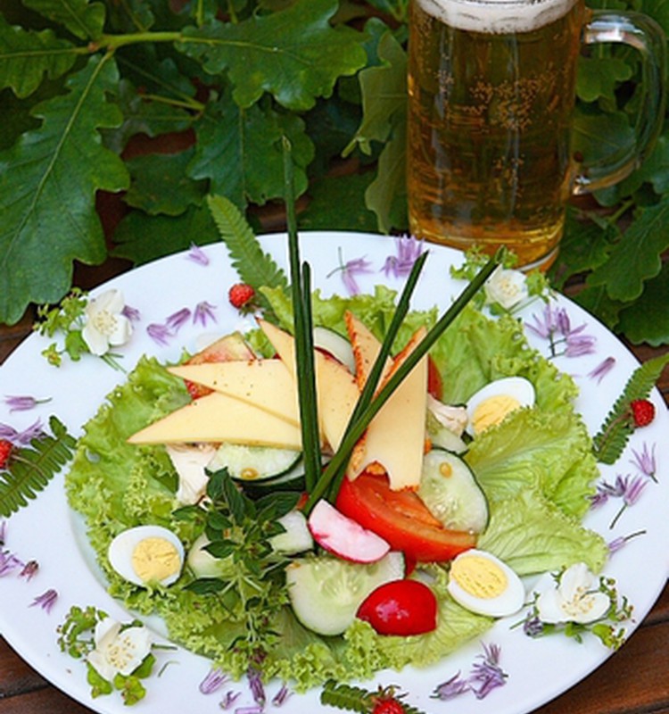 Uzkodu plate Jāņiem