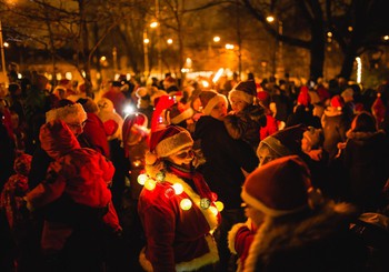 Aicinām ģimenes ar bērniem uz Rūķu gājienu un radošajām darbnīcām kultūras centrā “Iļģuciems” 3. decembrī!
