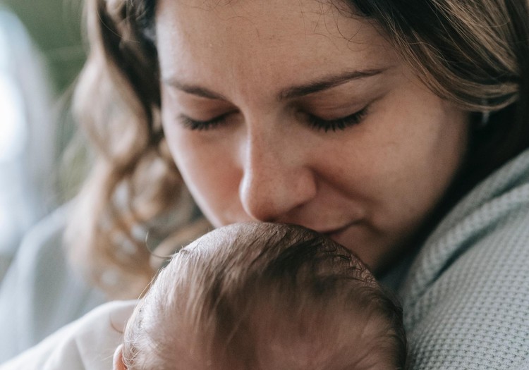 Atbild neonatoloģe, pediatre: Kāpēc veidojas jaundzimušā dzelte?