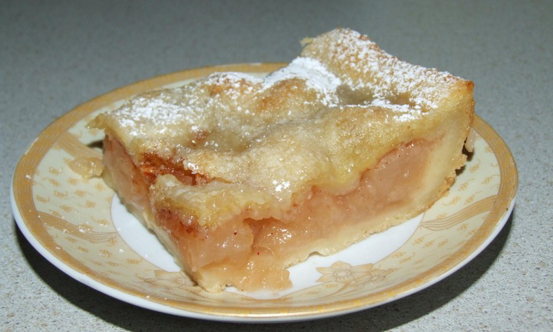 Kartupeļu mīklas ābolu kūka