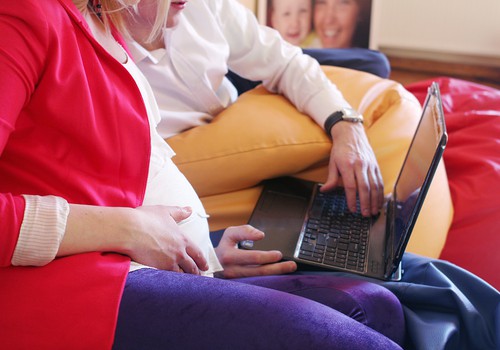Grūtniecības laikā datora lietošana ir kaitīga?
