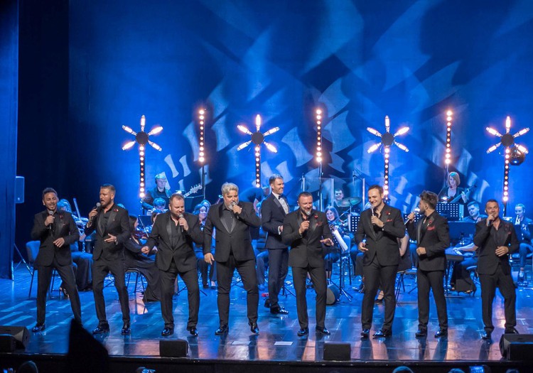 Rīgā, Valmierā un Daugavpilī izskanēs grandiozi koncerti “10 Tenors” ar simfonisko orķestri