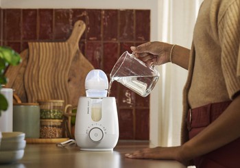 Piedalies konkursā un laimē jauno Philips Avent divi vienā pudelīšu sildītāju un sterilizētāju!