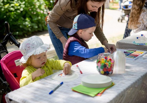 Mothercare dāvāja modernus, vasarīgus brīžus modes skatē! 