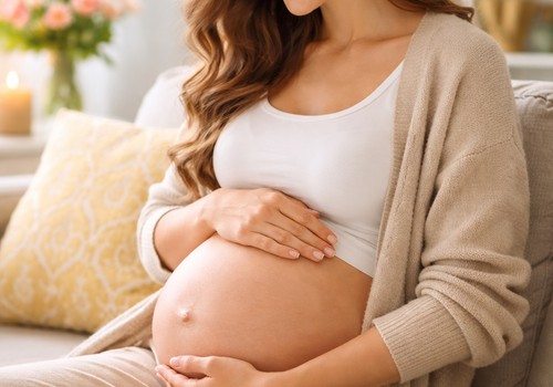 Kāpēc grūtniecības laikā niez vēders?