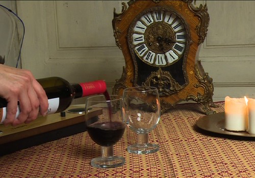 VIDEO: Alkohols krūts ēdināšanas laikā - drīkst vai nedrīkst?