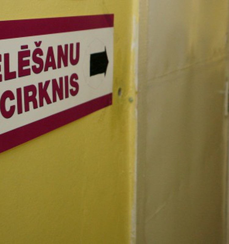 Ģimenēm ar bērniem, iespējams, būs vairāk balsu vēlēšanās