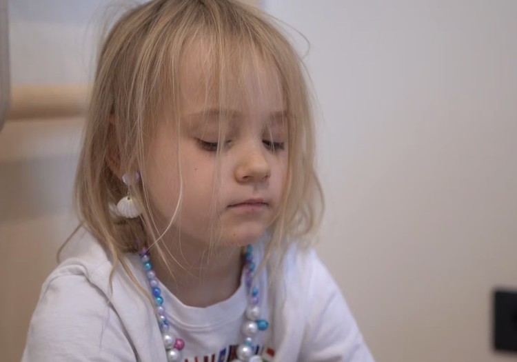 Kā vecāki var veidot bērna pašvērtējumu, pašapziņu un motivāciju?