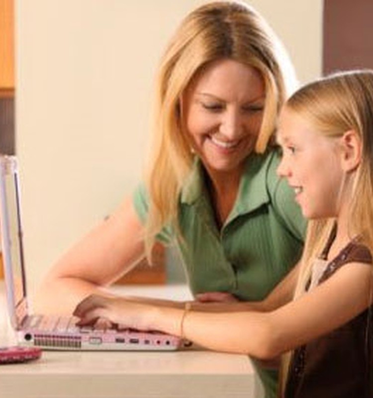 Kas māmiņām jāzina par meiteņu pubertātes perioda norisi?