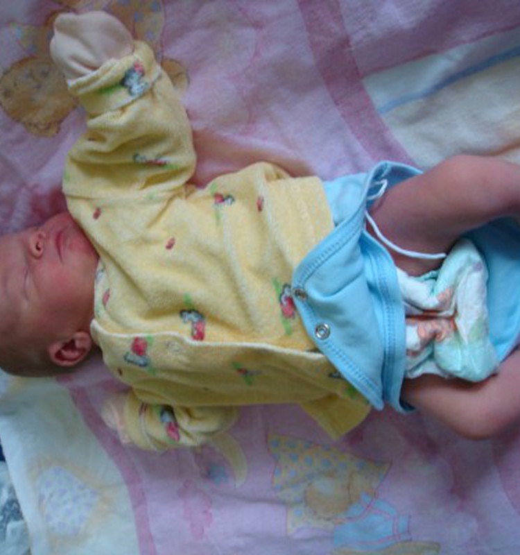 Uzsākam akciju "Huggies® Newborn- Mana mazuļa pirmās autiņbiksītes"!