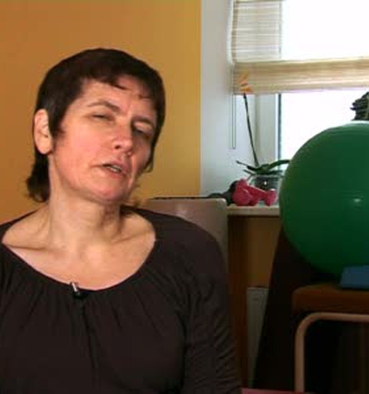 VIDEO: plakanā pēda mazulim