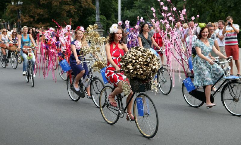 Krāšņākā un pozitīvākā velo parāde Rīgā!
