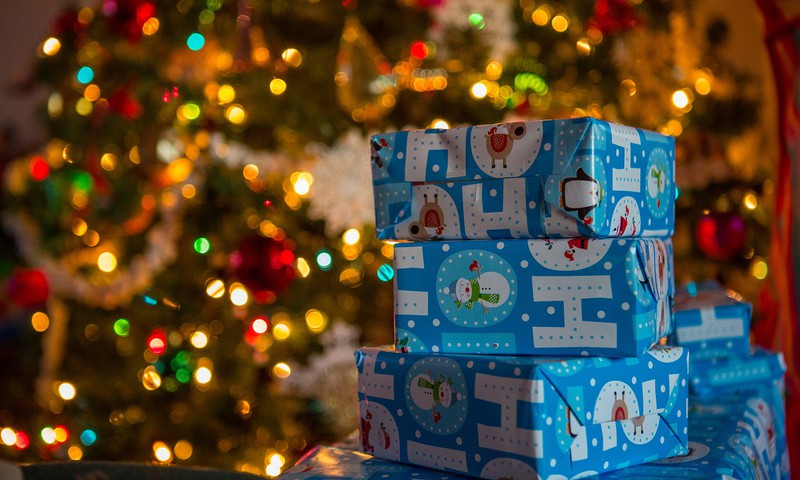 Kā rūķis Ziemassvētkos dāvanas atgādā līdz jūsu mājām?