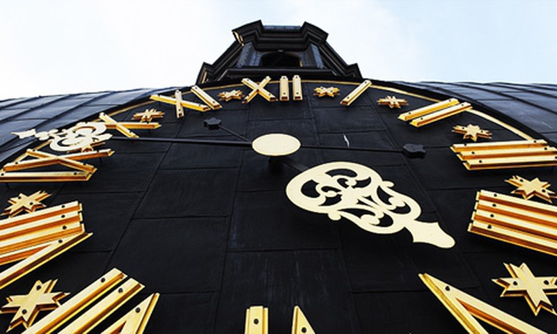 Nedēļas nogalē Latvijā notiks pāreja atpakaļ no vasaras laika