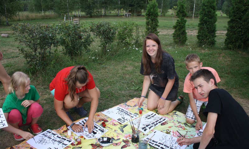 Izglītojoša un izklaidējoša vasaras nometne – tas ir iespējams?