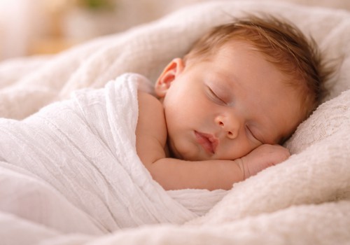 2025. gada populārākie jaundzimušo meiteņu un zēnu vārdi