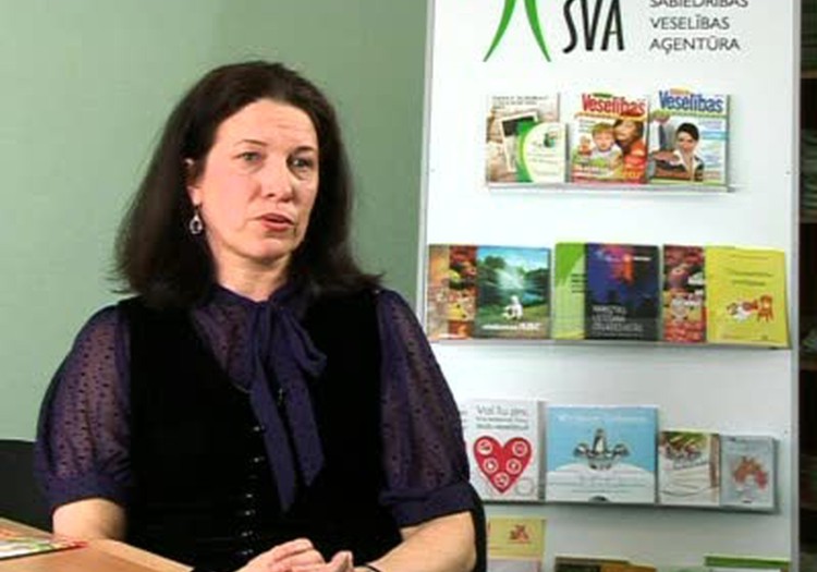 VIDEO: ko darīt, ja ir piemeklējusi pēcdzemdību depresija?