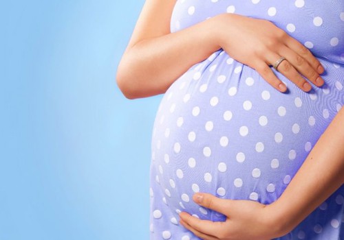 Valsts apmaksāta grūtniecības novērošana un dzemdības