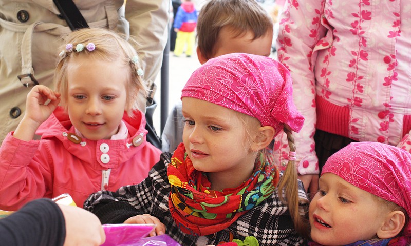 Bērni Eiropas Savienībā kļūst par ekonomiskās krīzes upuriem