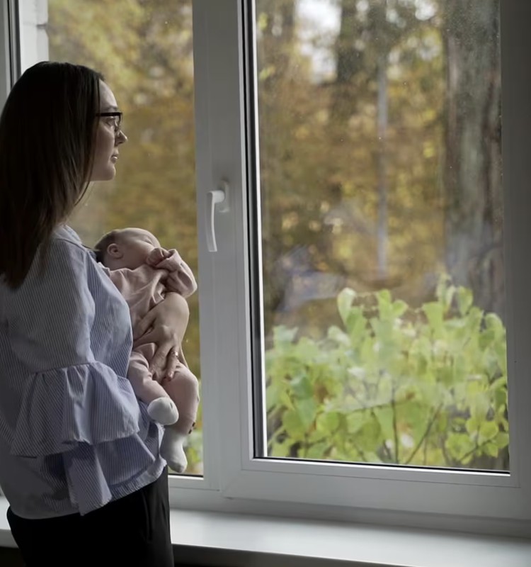 Kā zināt, vai jaunajai māmiņai ir pēcdzemdību depresija?